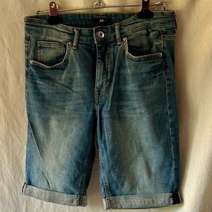 H&M Classic Blue Jean Shorts Jorts Cuffed Womens 8 Denim